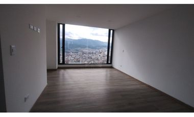 Penthouse en arriendo barrio Chipre 280m2