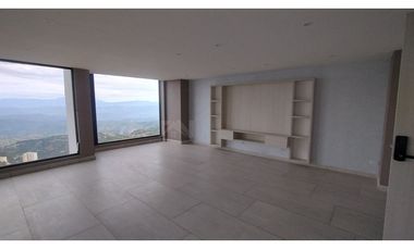 Penthouse en arriendo barrio Chipre 280m2