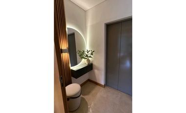 Venta apartamento medio-amoblado Poblado La Calera
