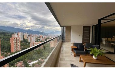 Venta apartamento medio-amoblado Poblado La Calera