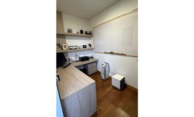 Venta apartamento medio-amoblado Poblado La Calera
