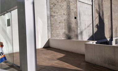 SE VENDE LOCAL 196 EN CENTRO COMERCIAL PEÑALISA