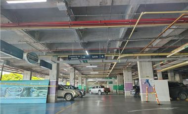 SE VENDE LOCAL 196 EN CENTRO COMERCIAL PEÑALISA