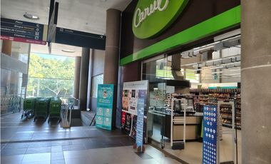 SE VENDE LOCAL 196 EN CENTRO COMERCIAL PEÑALISA