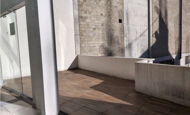 SE VENDE LOCAL 196 EN CENTRO COMERCIAL PEÑALISA