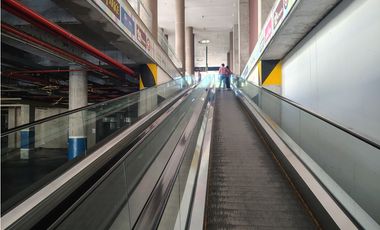 SE VENDE LOCAL 196 EN CENTRO COMERCIAL PEÑALISA