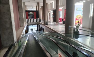 SE VENDE LOCAL 196 EN CENTRO COMERCIAL PEÑALISA