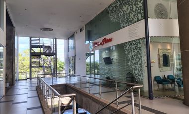 SE VENDE LOCAL 196 EN CENTRO COMERCIAL PEÑALISA