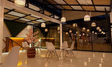 HOTEL EN VENTA EN JAMUNDI VIA PANAMERICANA 4 NIVELES BODEGA 800M2