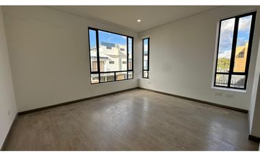 Apartamento para Estrenar con parqueadero en sótano en Venta – Cota