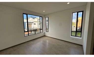 Apartamento para Estrenar con parqueadero en sótano en Venta – Cota