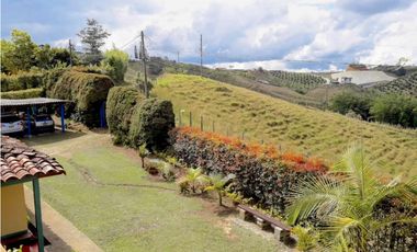 Venta de Finca en Marinilla, amoblada, rústica y con sabor a campo.