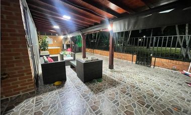VENTA DE CASA CAMPESTRE EN EL CASTILLO JAMUNDI  VALLE