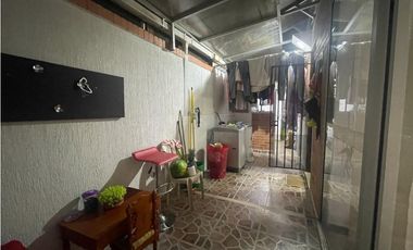 VENTA DE CASA CAMPESTRE EN EL CASTILLO JAMUNDI  VALLE