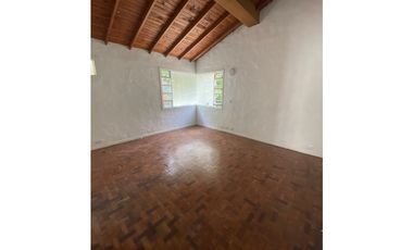 CASA COMERCIAL EN ARRIENDO SECTOR LA FRONTERA - ENVIGADO