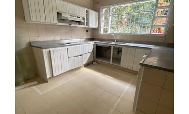 CASA COMERCIAL EN ARRIENDO SECTOR LA FRONTERA - ENVIGADO