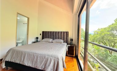 Casa Amoblada En El Poblado