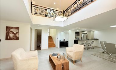 Casa Amoblada En El Poblado