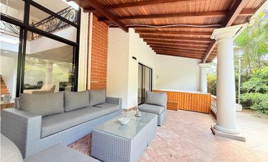 Casa Amoblada En El Poblado