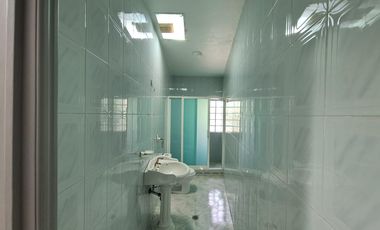 RENTO AMPLIA RESIDENCIA CON ALBERCA EN COLINAS DEL BOSQUE