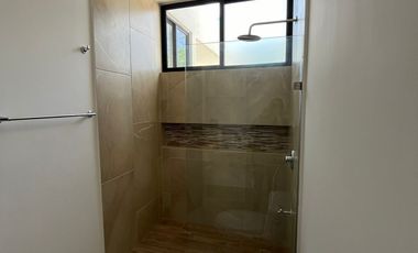 Casa en Venta de 3  Recamaras en privada de Conkal yucatan