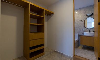 CASA EN VENTA EN PRIVADA PARQUE CENTRAL CHOLUL, MÉRIDA.