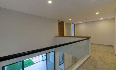 CASA EN VENTA EN PRIVADA PARQUE CENTRAL CHOLUL, MÉRIDA.