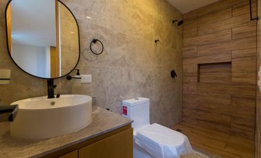 CASA EN VENTA EN PRIVADA PARQUE CENTRAL CHOLUL, MÉRIDA.