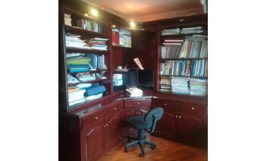 SE VENDE HERMOSA CASA BARRIO ALGARRA 3