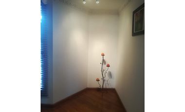 SE VENDE HERMOSA CASA BARRIO ALGARRA 3