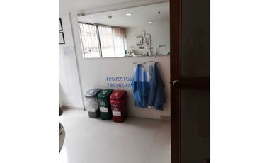 Arriendo Oficina cerca a la Clinica del Country, CZ9210