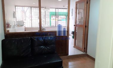Arriendo Oficina cerca a la Clinica del Country, CZ9210