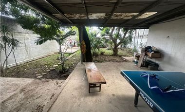Venta de terreno de 800 mts con casa en Coco del Mar Zonificación RM-1