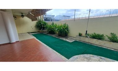 Alquiler casa en Palmeras del Este