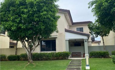 PANAMA PACIFICO / RIVER VALLEY / 259M2 / 3 HABITACIONES / 4 PARKING