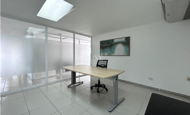 ALQUILER DE OFICINA AMOBLADA, VIA ESPAÑA A METROS DEL METRO(3)