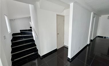 NUEVA PAITILLA / CASA COMERCIAL / 212M / 4 PARKING / 3 OFICINAS