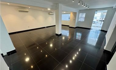 NUEVA PAITILLA / CASA COMERCIAL / 212M / 4 PARKING / 3 OFICINAS