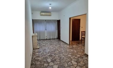 Casa  4 Ambientes Castelar Norte