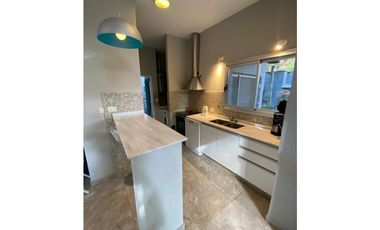 CASA EN VENTA - RESIDENCIAL I 572 - COSTA ESMERALDA