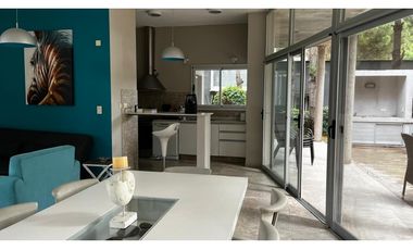 CASA EN VENTA - RESIDENCIAL I 572 - COSTA ESMERALDA