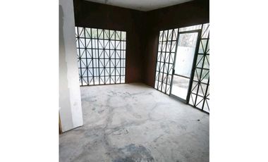 VENTA DE CASA A TERMINAR EN B° PRIVADO PARQUE COLINAS-CHACRAS DE CORIA