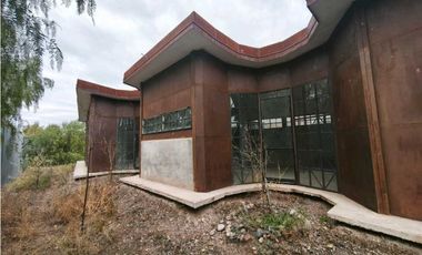 VENTA DE CASA A TERMINAR EN B° PRIVADO PARQUE COLINAS-CHACRAS DE CORIA