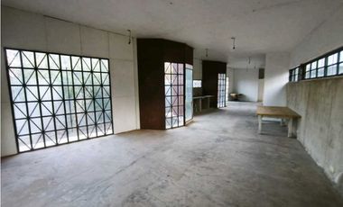 VENTA DE CASA A TERMINAR EN B° PRIVADO PARQUE COLINAS-CHACRAS DE CORIA