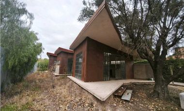 VENTA DE CASA A TERMINAR EN B° PRIVADO PARQUE COLINAS-CHACRAS DE CORIA