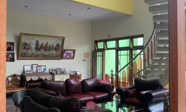 RUKO RUMAH PINGGIR JALAN RAYA KHM MANSYUR DEKAT PASAR JEMBATAN LIMA