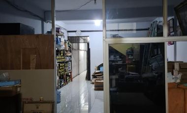 RUKO RUMAH PINGGIR JALAN RAYA KHM MANSYUR DEKAT PASAR JEMBATAN LIMA