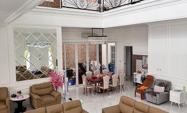 Disewakan Rumah Cluster Picadilly Lippo Cikarang