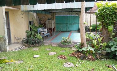 Dijual rumah hitung tanah  jl. Tidar Surabaya utara, murah