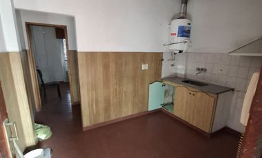 Departamento en alquiler en Isidro Casanova